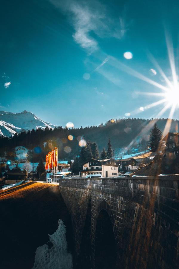 Hotel Cresta Sedrun Exterior foto